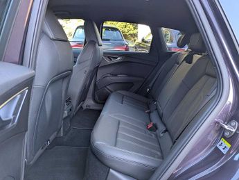 Audi Q4 E-tron Q4  (S) Black Edition 40 e-tron  150,00 kW