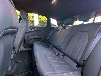 Audi Q4 E-tron Q4  (S) Black Edition 40 e-tron  150,00 kW