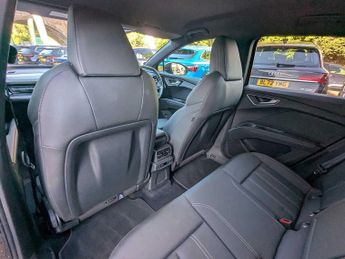 Audi Q4 E-tron Q4  (S) Black Edition 40 e-tron  150,00 kW