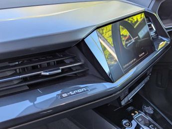 Audi Q4 E-tron Q4  (S) Black Edition 40 e-tron  150,00 kW