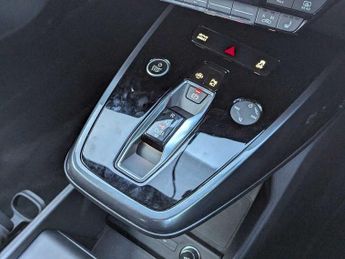 Audi Q4 E-tron Q4  (S) Black Edition 40 e-tron  150,00 kW