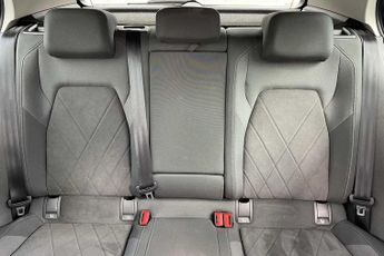 Volkswagen Golf 1.5 eTSI 150 Style 5dr DSG