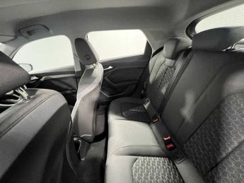 Audi A1 Sportback Sport 30 TFSI  110 PS S tronic
