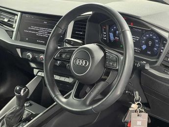 Audi A1 Sportback Sport 30 TFSI  110 PS S tronic
