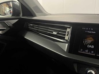 Audi A1 Sportback Sport 30 TFSI  110 PS S tronic