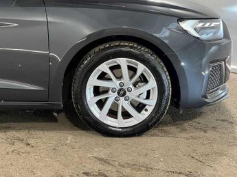 Audi A1 Sportback Sport 30 TFSI  110 PS S tronic