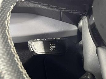 Audi Q2 S line 35 TFSI  150 PS S tronic