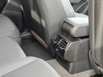 Audi Q3 S line 35 TFSI  150 PS S tronic