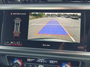 Audi Q3 S line 35 TFSI  150 PS S tronic