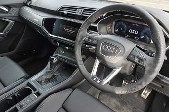 Audi Q3 S line 35 TFSI  150 PS S tronic