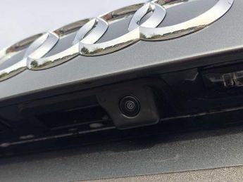 Audi Q3 S line 35 TFSI  150 PS S tronic