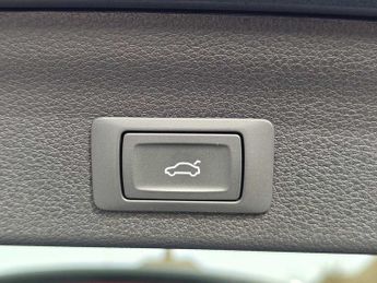 Audi Q3 S line 35 TFSI  150 PS S tronic