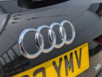 Audi A1 Sportback S line 30 TFSI  110 PS S tronic