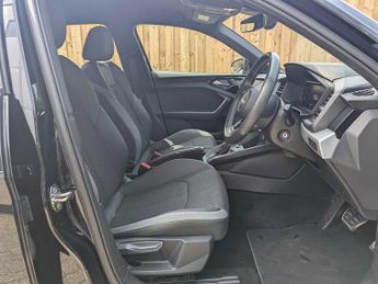 Audi A1 Sportback S line 30 TFSI  110 PS S tronic