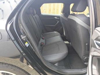 Audi A1 Sportback S line 30 TFSI  110 PS S tronic