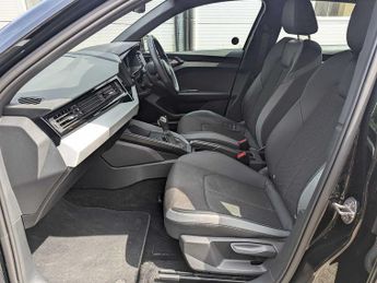 Audi A1 Sportback S line 30 TFSI  110 PS S tronic