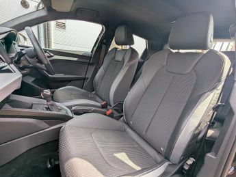 Audi A1 Sportback S line 30 TFSI  110 PS S tronic