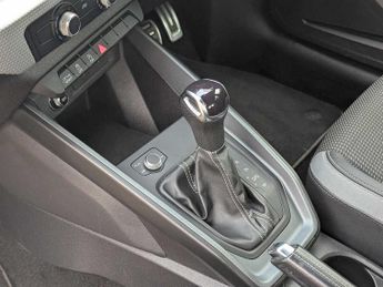 Audi A1 Sportback S line 30 TFSI  110 PS S tronic