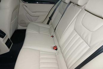 SKODA Octavia Hatchback (2017) 1.5 TSI SE L (150PS) DSG