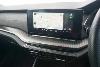 SKODA Octavia vRS Hatch 1.4 TSI (245ps) vRS iV DSG