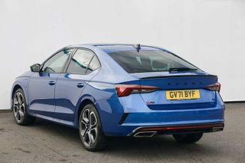 SKODA Octavia vRS Hatch 1.4 TSI (245ps) vRS iV DSG