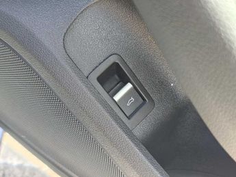 Audi A4 Avant S line 40 TFSI  204 PS S tronic