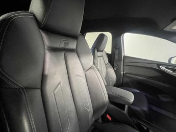 Audi Q4 E-tron Q4  Edition 1 50 e-tron quattro 220,00 kW