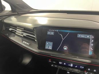 Audi Q4 E-tron Q4  Edition 1 50 e-tron quattro 220,00 kW