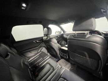Audi Q7 Black Edition 50 TDI quattro 286 PS tiptronic
