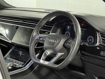 Audi Q7 Black Edition 50 TDI quattro 286 PS tiptronic