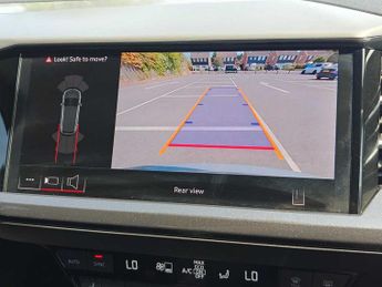 Audi Q4 E-tron Q4  S line 45 e-tron  210,00 kW