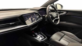 Audi Q4 E-tron Q4  S line 45 e-tron  210,00 kW