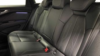 Audi Q4 E-tron Q4  S line 45 e-tron  210,00 kW
