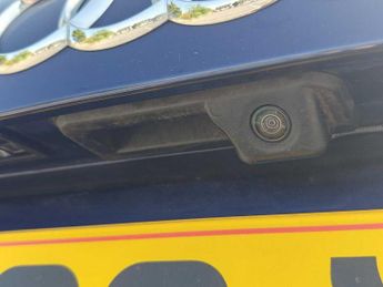 Audi Q3 Technik 45 TFSI e  245 PS S tronic