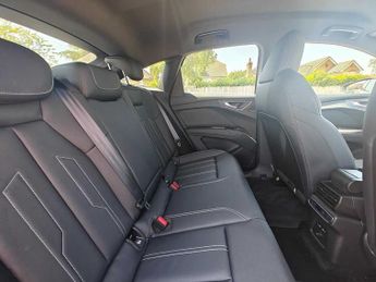 Audi Q4 E-tron Sportback Q4 Sportback S line 45 e-tron  210,00 kW