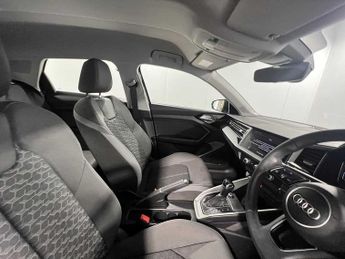 Audi A1 Sportback Sport 25 TFSI  95 PS S tronic