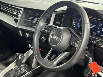 Audi A1 Sportback Sport 25 TFSI  95 PS S tronic
