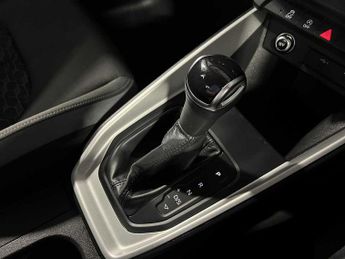 Audi A1 Sportback Sport 25 TFSI  95 PS S tronic