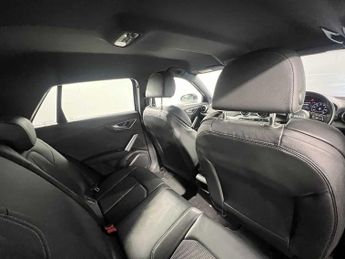 Audi Q2 S line 35 TFSI  150 PS S tronic