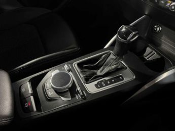Audi Q2 S line 35 TFSI  150 PS S tronic