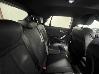 Audi Q2 S line 30 TDI  116 PS S tronic
