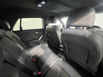 Audi Q2 S line 30 TDI  116 PS S tronic