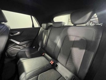 Audi Q2 S line 30 TDI  116 PS S tronic