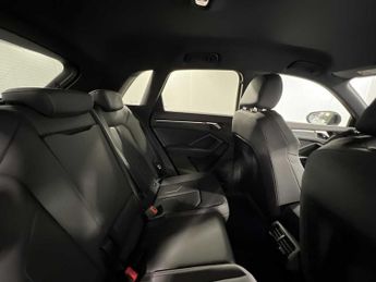 Audi Q3 Black Edition 35 TFSI  150 PS S tronic