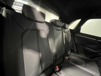 Audi Q3 Black Edition 35 TFSI  150 PS S tronic
