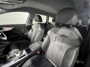 Audi A4 Avant Sport Edition 35 TDI  163 PS S tronic