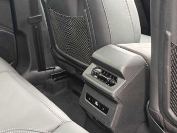 Audi Q6 E-tron SQ6 SUV Edition 1 e-tron  360,00 kW