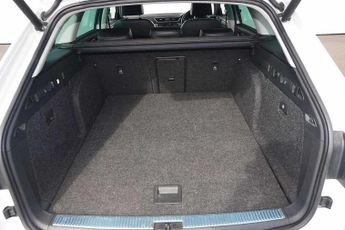 SKODA Superb 2.0 TDI CR SE L Executive 5dr DSG