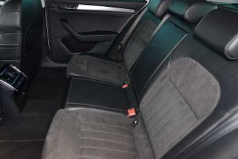 SKODA Superb 2.0 TDI CR SE L Executive 5dr DSG