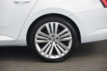 SKODA Superb 2.0 TDI CR SE L Executive 5dr DSG